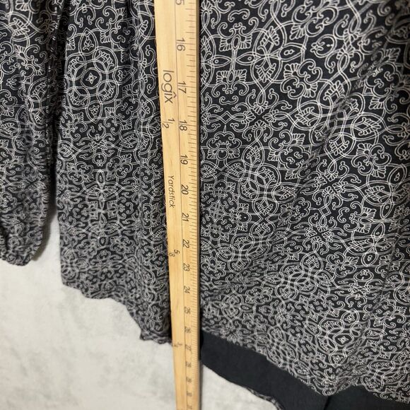 Lucky Brand Top 1X Boho V Neck Long Sleeves Black White Embroidered Whimsical - Picture 8 of 9